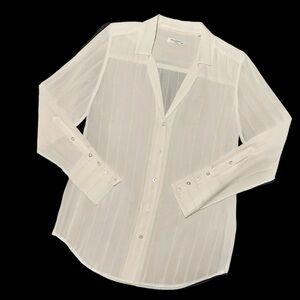 Equipment • Femme Classic 100% Silk Button Down || Medium
